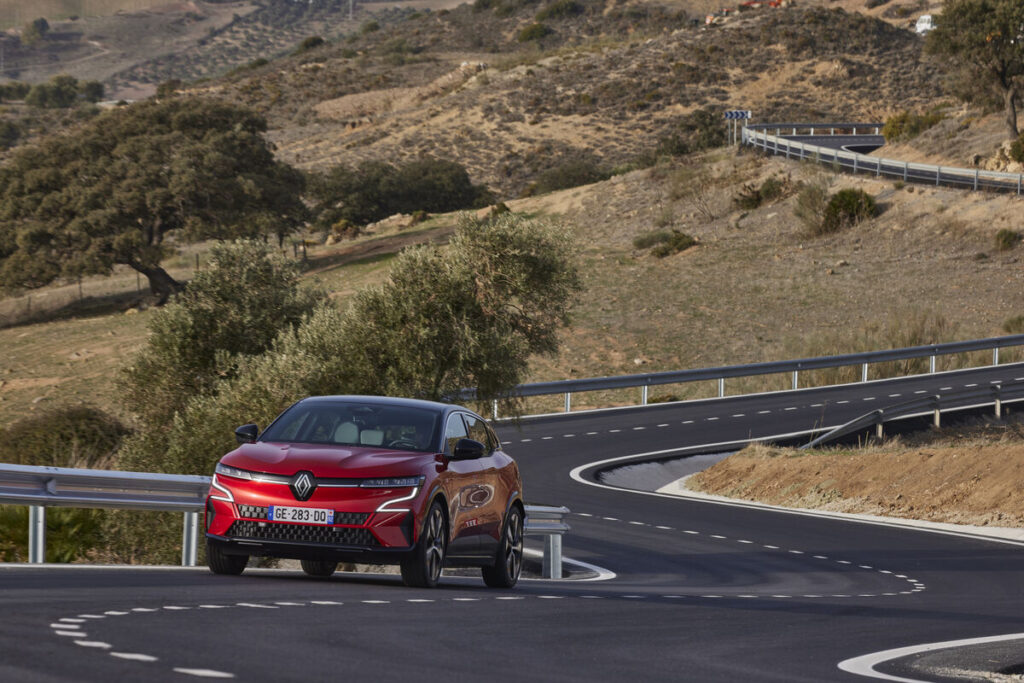 RENAULT MEGANE E-TECH ELECTRIC (BCB)