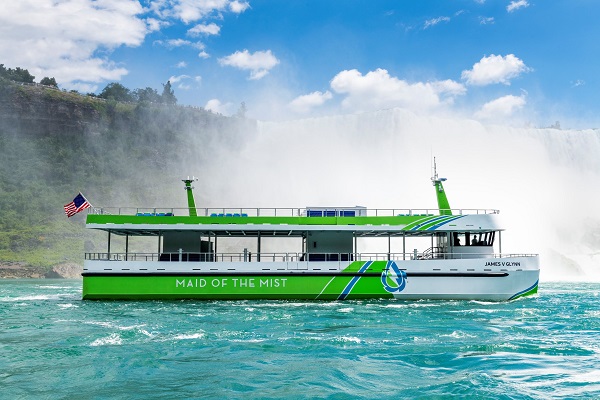 Maid_of_the_Mist_all-electric_tour_ferry_small